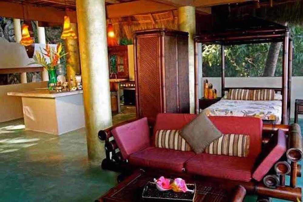 Casa Pericos Yelapa Hotel ภายนอก รูปภาพ